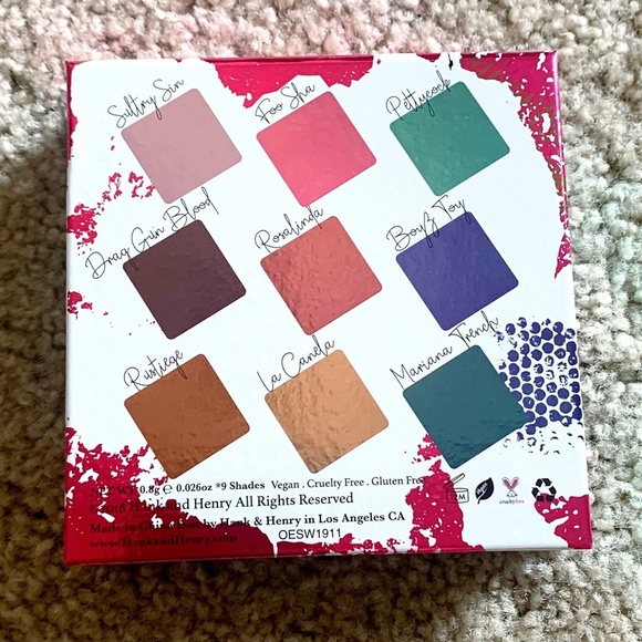 Hank and Henry Living In Color Eyeshadow Palette - Picture 2 of 4